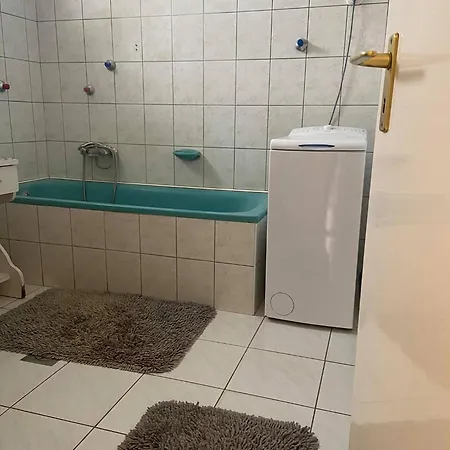 דירה Csalogany Vendeghaz *