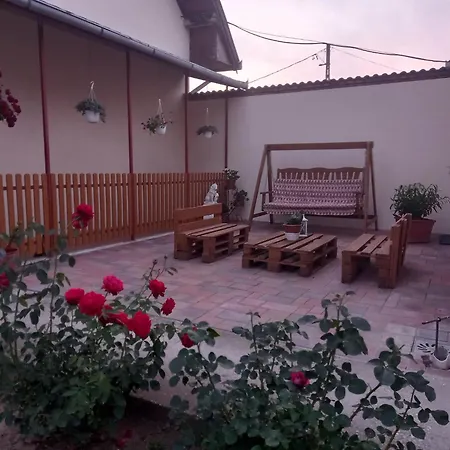 Csalogany Vendeghaz * Lengyeltoti